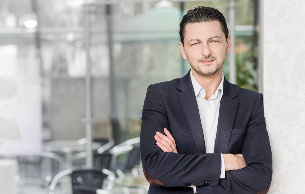 Ein folgenschwerer Fehler bei der Lohnabrechnung von variablen Gehaltsbestandteilen (Provisionen) bei angestellten Zahnärzten