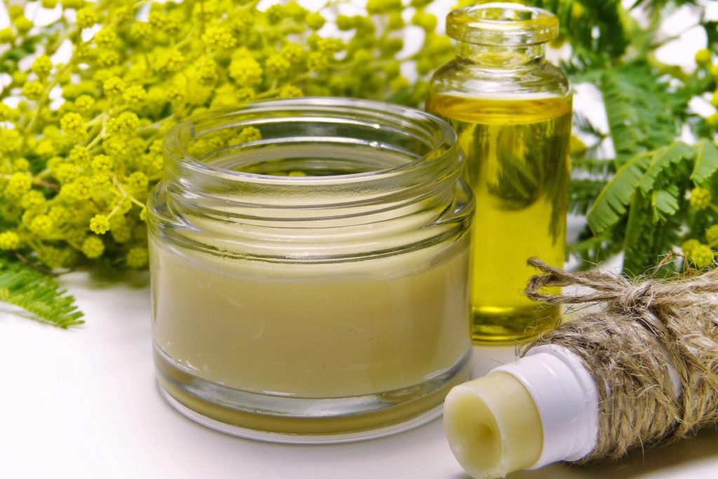 Mit ätherischen Ölen gegen die Dysbiose der Mundflora